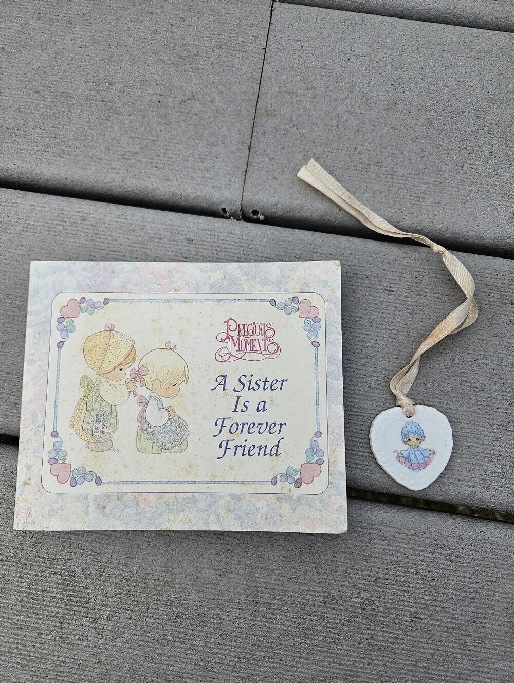 Vintage Precious Moments Hallmark Betsey Clark 'A Sister is a Forever Friend'...